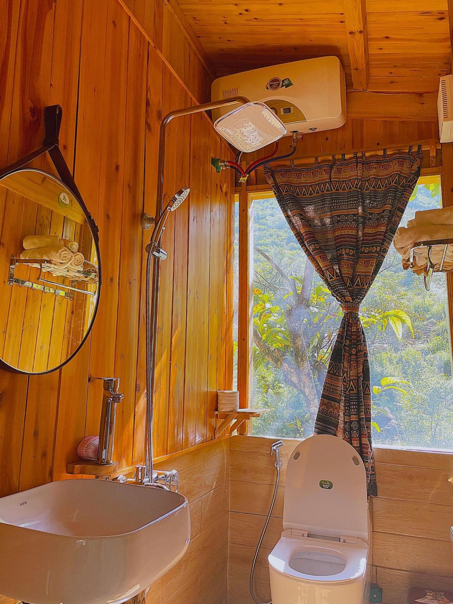 Ngu Chi Son Trekking Sapa Hotel ภายนอก รูปภาพ